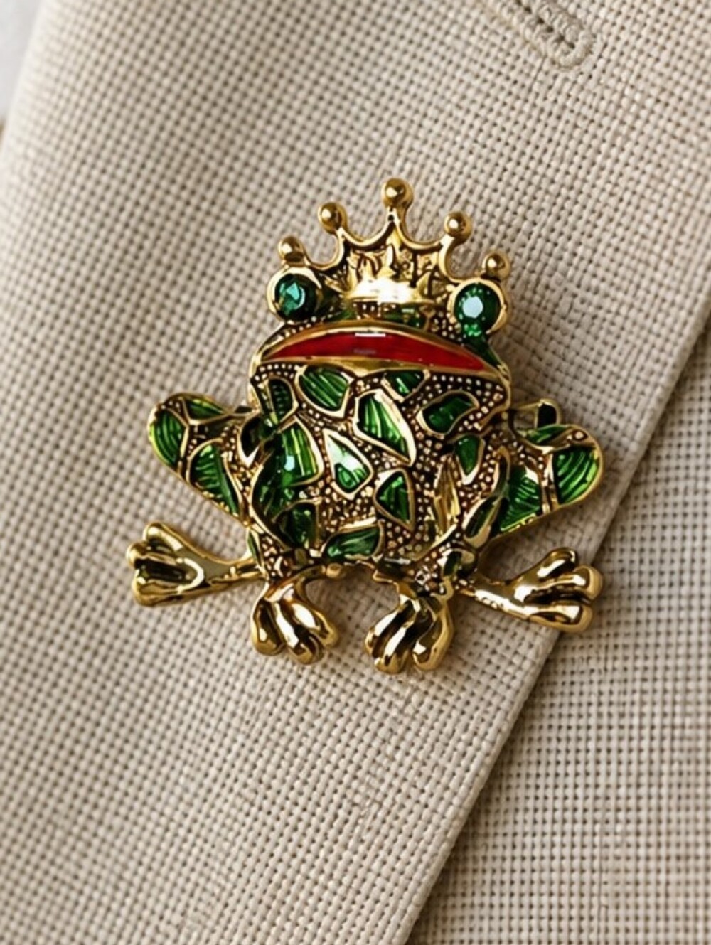 Frog Prince Brooch Green Enamel Gold Crown Rhinestone Eyes Fairytale King Pin